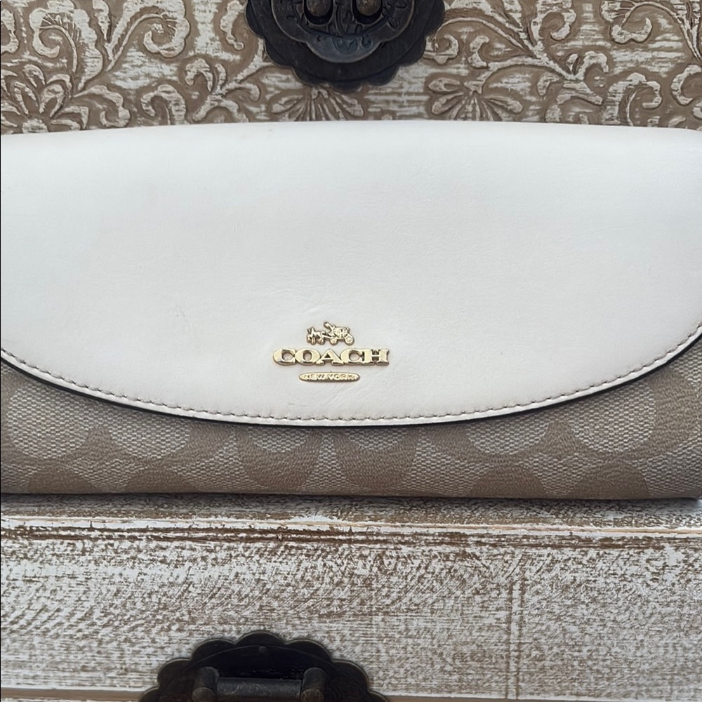 Coach White and Tan Women's Bag